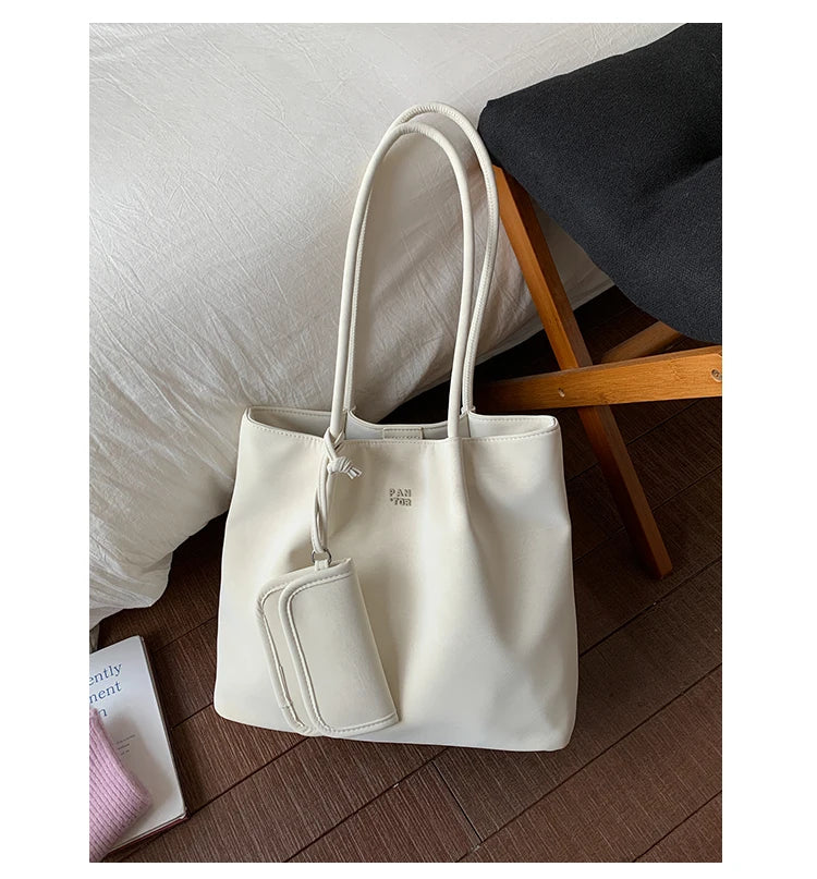 Retro Carry™ Shoulder & Underarm Tote