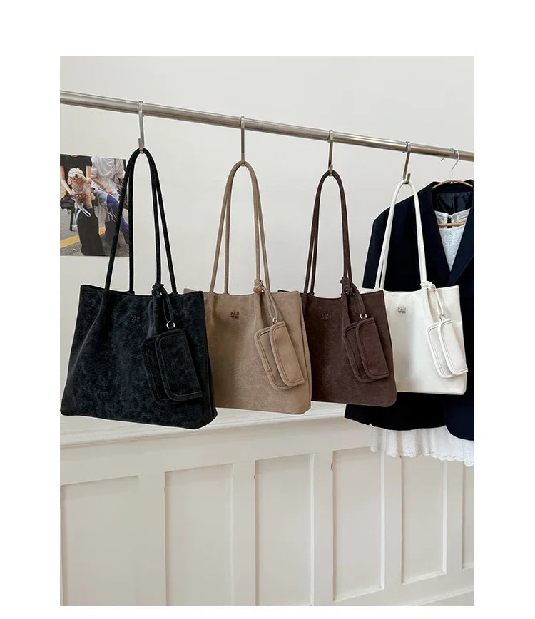 Retro Carry™ Shoulder & Underarm Tote