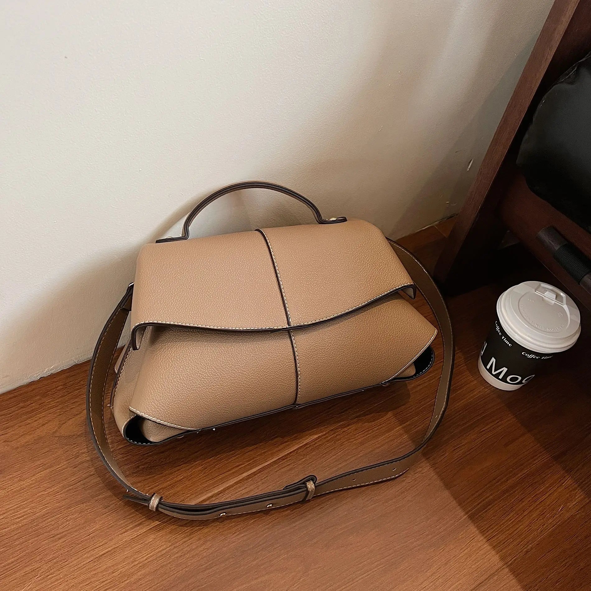 Metro Square™ Large Capacity Women’s Crossbody & Shoulder Bag